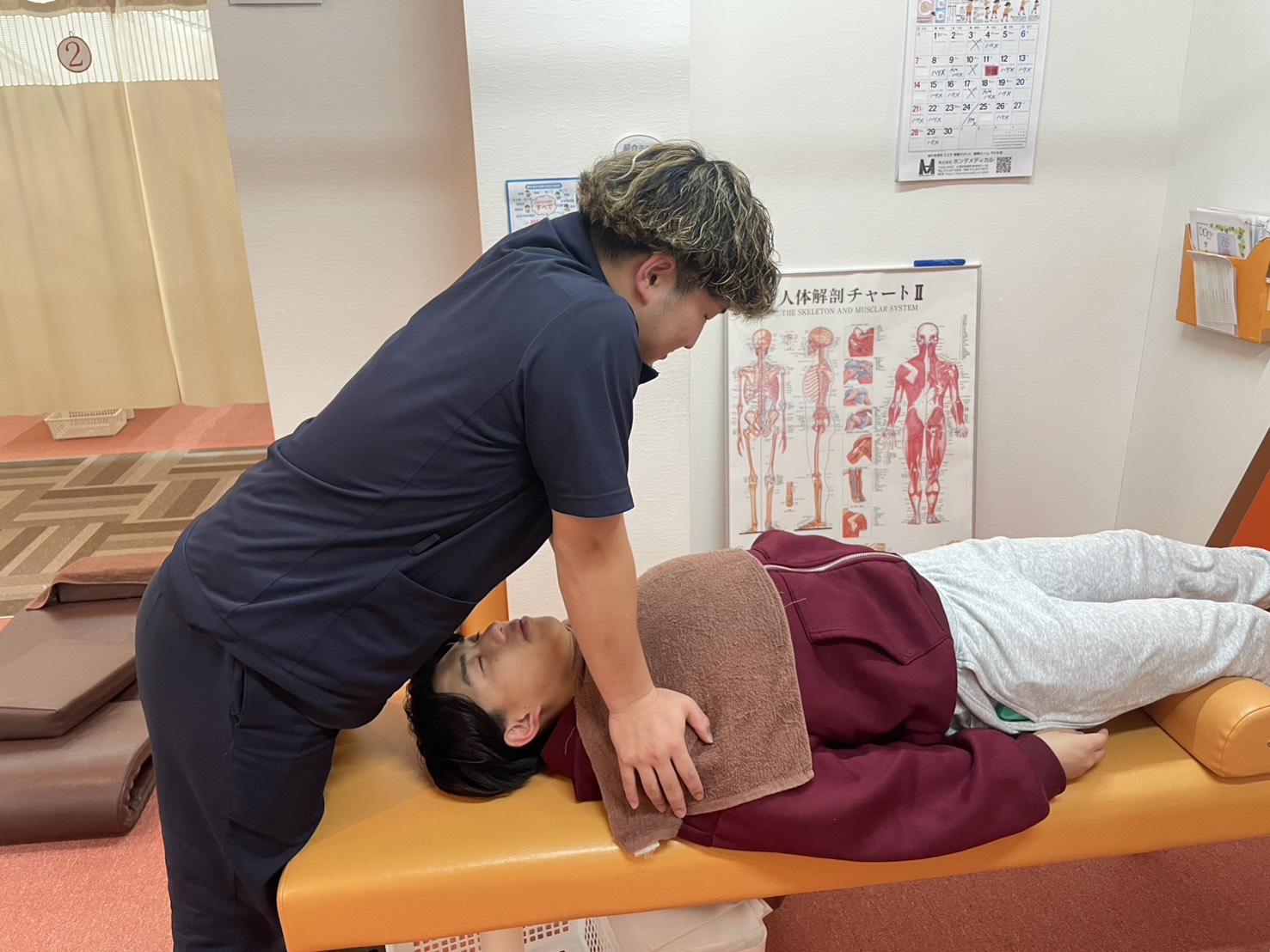 整体による猫背改善施術|甲賀市